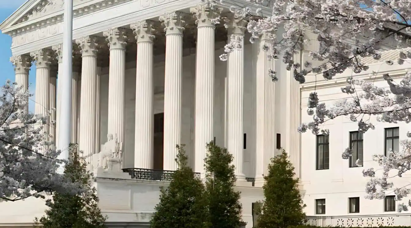 Supreme Court Appears to Back F.C.C. Fines Against Cellphone Carriers